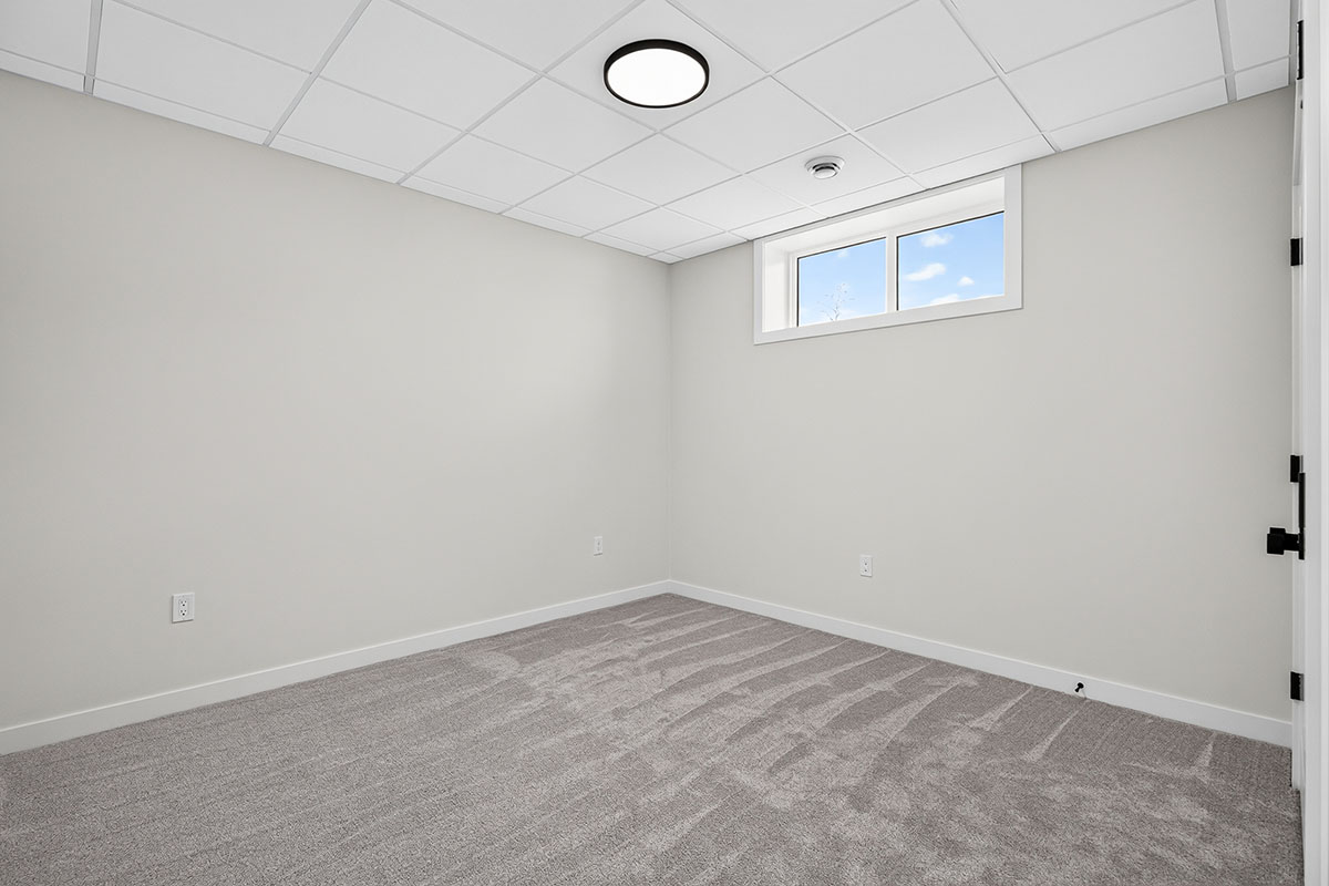 1722 hayes ln moose jaw for sale35